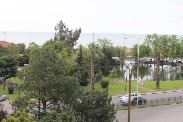 Apartment Khimshiashvili 9 Batoemi Buitenkant foto