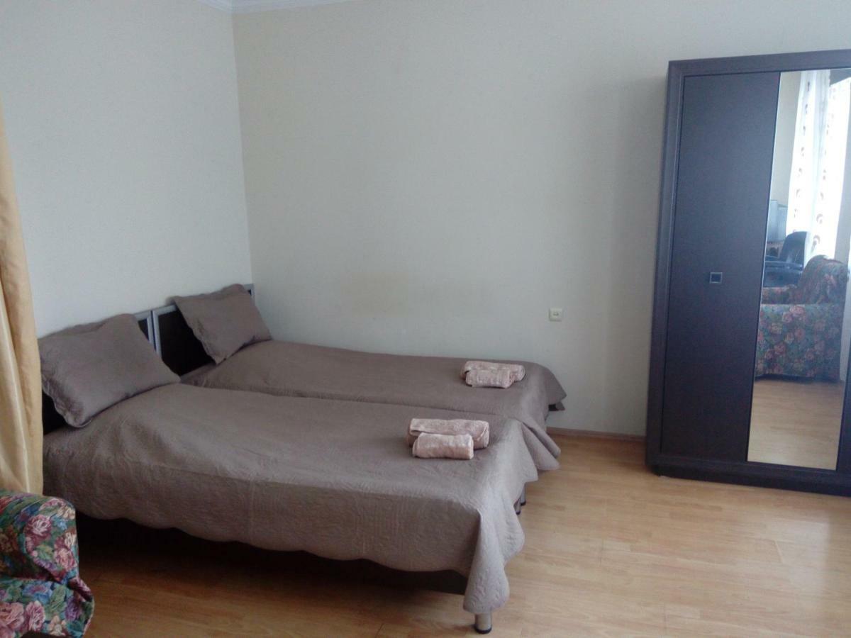 Apartment Khimshiashvili 9 Batoemi Buitenkant foto